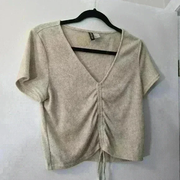 H&M  Top - Picture 2 of 6